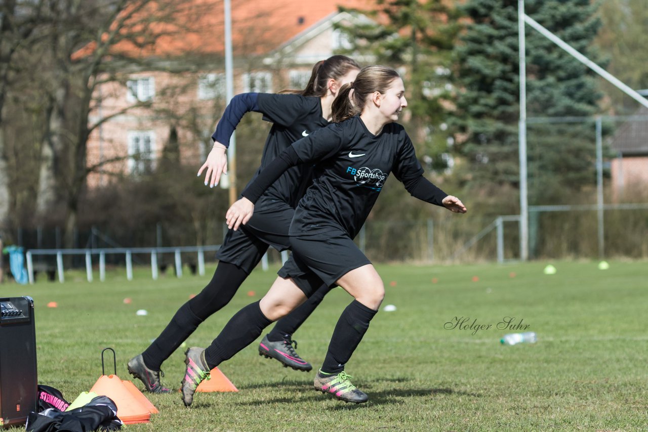 Bild 69 - C-Juniorinnen SV Steinhorst/Labenz - TSV Friedrichsberg-Busdorf : Ergebnis: 5:0